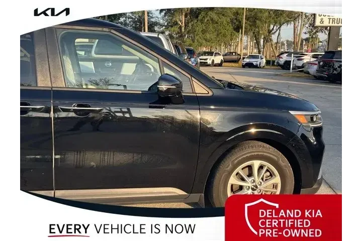 $31999 : Kia Carnival 2024 LX 4dr Min image 4