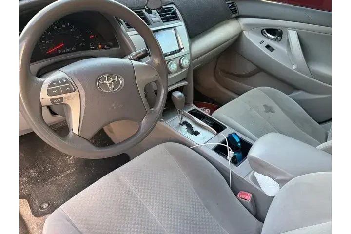 $4590 : Toyota Camry 2009 SE 4dr Sed image 2