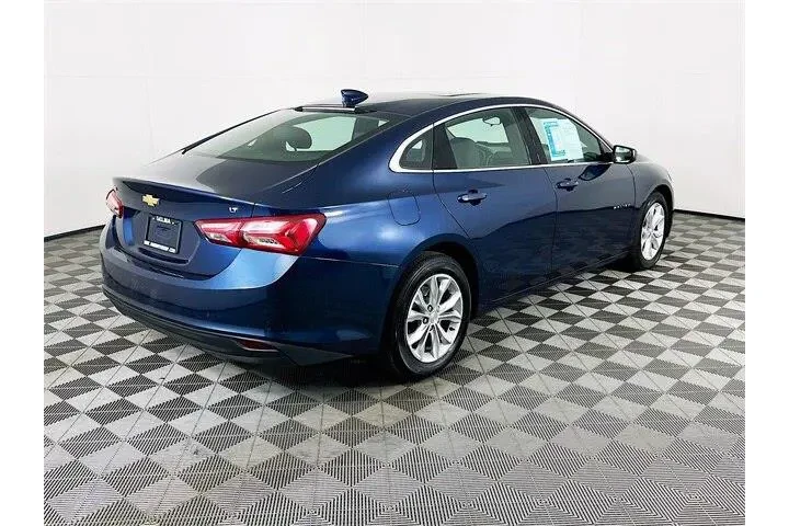 $16500 : Chevrolet Malibu 2022 LT 4dr image 7