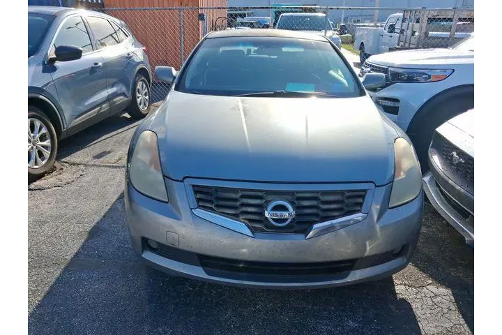 $3990 : Nissan Altima 2009 2.5 S 2dr image 2