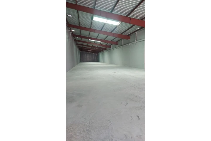 $4200 : Arriendo Nave de 700 m2 image 5