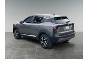 $27663 : Nissan Kicks 2025 SV 4dr Cro thumbnail