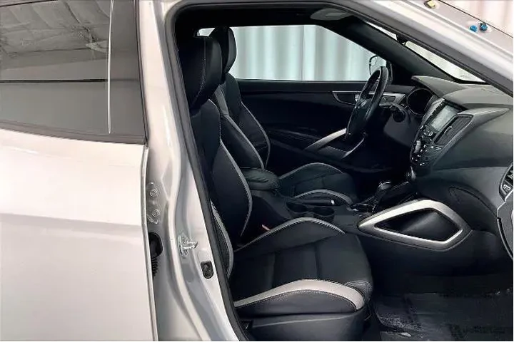 $10911 : Hyundai VELOSTER 2016 Turbo image 5