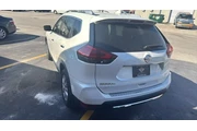 2017 NISSAN ROGUE thumbnail