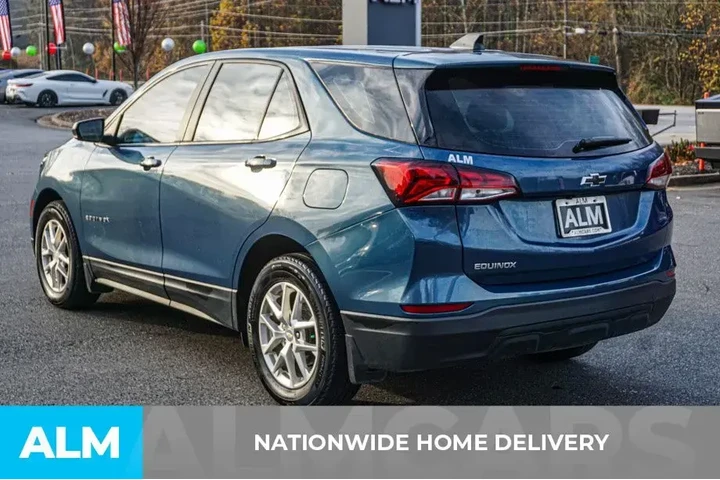 $17920 : Chevrolet Equinox 2024 LS 4d image 5