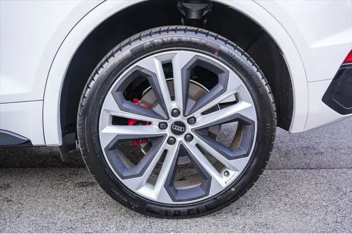 $38498 : Audi Q5 Sportback 2024 AWD q image 10