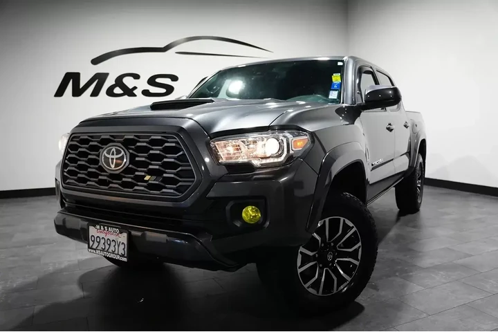 $32803 : 2020 Tacoma 4WD TRD Sport image 2