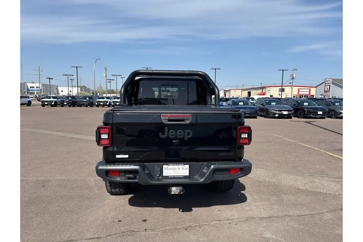 $26999 : 2020 Gladiator Sport image 6