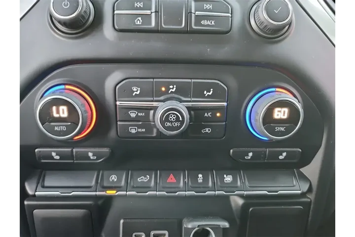 $32000 : Chevrolet Silverado 1500 Lim image 9