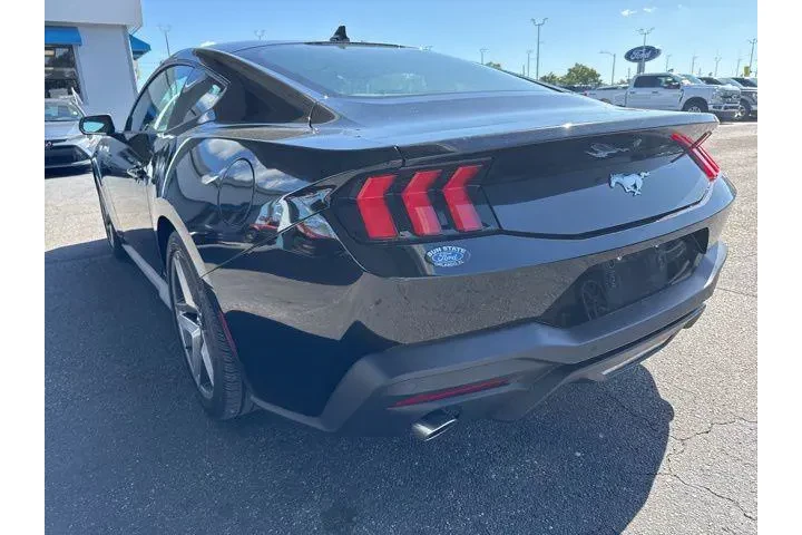 $29197 : Ford Mustang 2024 EcoBoost P image 6