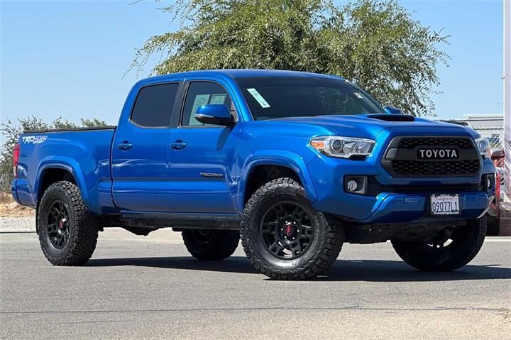 $31494 : Tacoma TRD Sport image 2