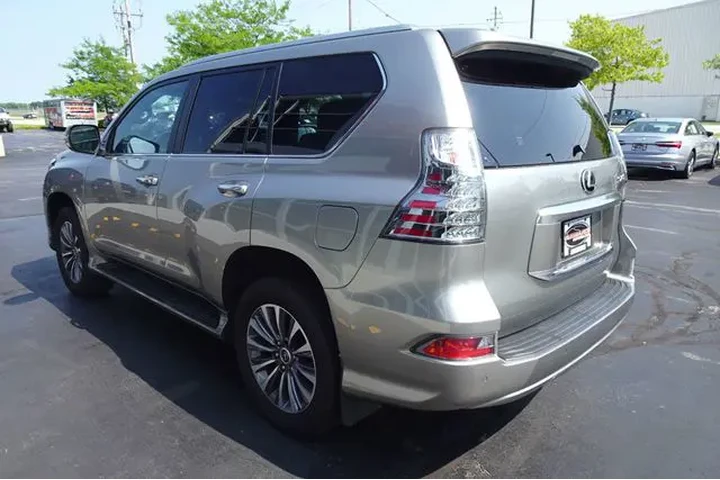 $53999 : 2022 GX image 6
