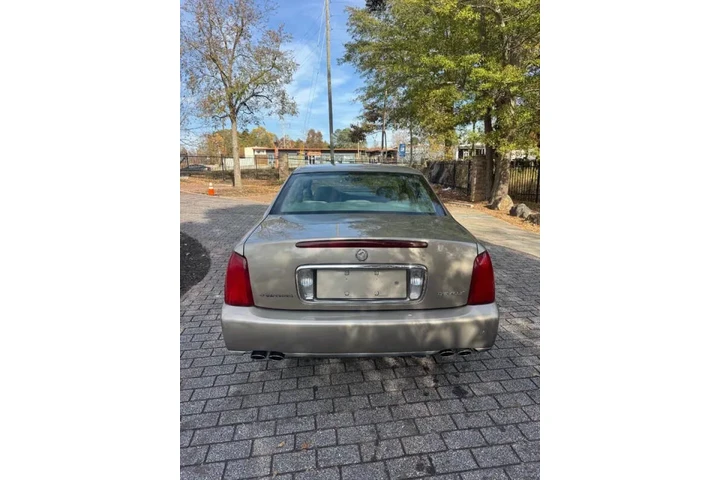 $4500 : 2001 DeVille image 3