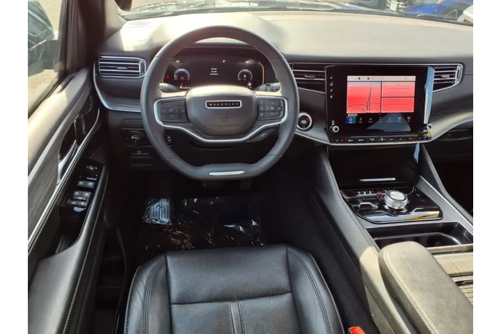 $39995 : Jeep Wagoneer L 2023 4x4 Car image 8