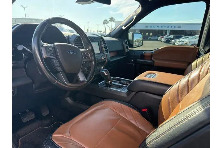 $28891 : Ford F-150 2017 4x4 Limited image 8