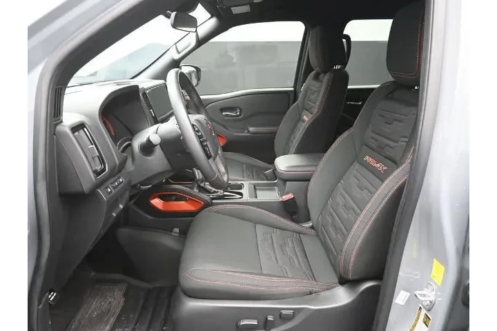 $39967 : Nissan Frontier 2025 4x4 PRO image 4