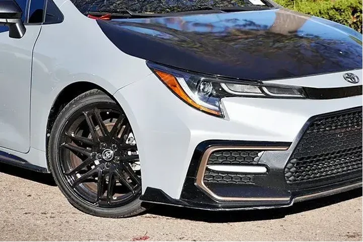 $18850 : Toyota Corolla 2022 XSE 4dr image 4
