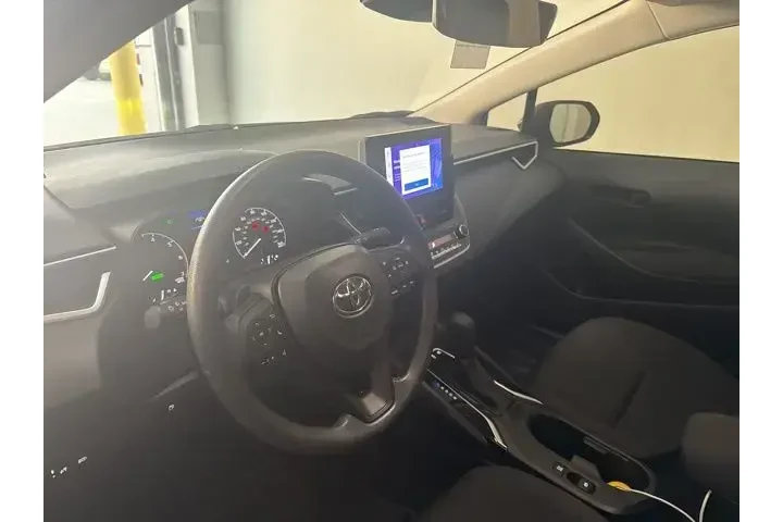 $23305 : Toyota Corolla Hybrid 2025 S image 10