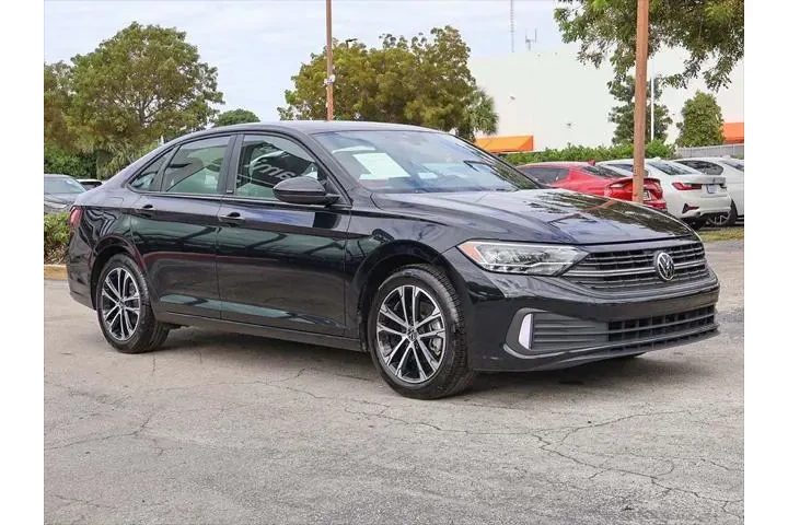 $16495 : Volkswagen Jetta 2024 Sport image 2