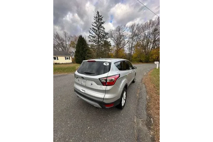$8495 : Ford Escape 2017 SE 4dr SUV image 8