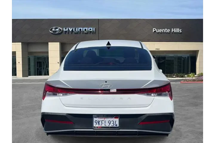 $20998 : Hyundai ELANTRA 2024 SEL 4dr image 5