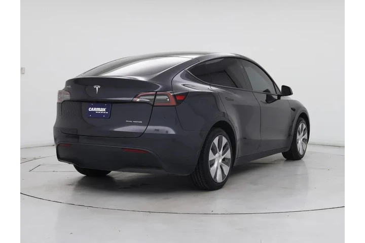 $37998 : Tesla Model Y 2024 AWD Long image 8