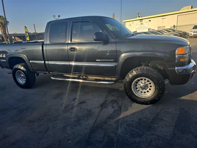 $14999 : 2003 GMC Sierra 2500HD image 8