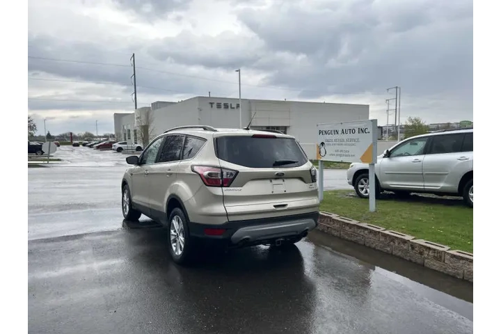 $10900 : 2017 Escape SE image 4