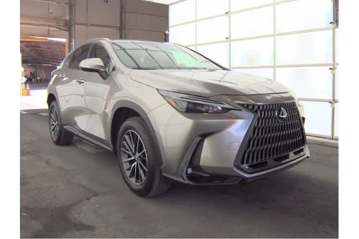 $26995 : Lexus NX 250 2022 4dr Crosso image 4