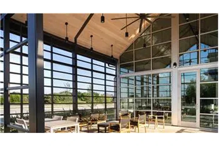 $2783 : Rental property with 3 bedro image 2