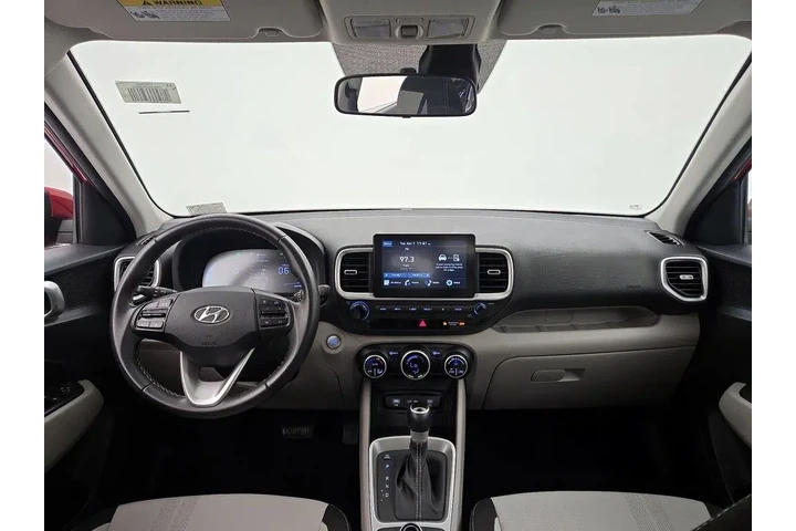 $19998 : Hyundai VENUE 2025 SEL 4dr C image 9