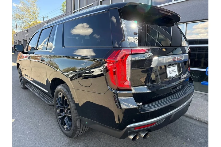 $46995 : 2023 GMC Yukon XL 4WD Denali image 4