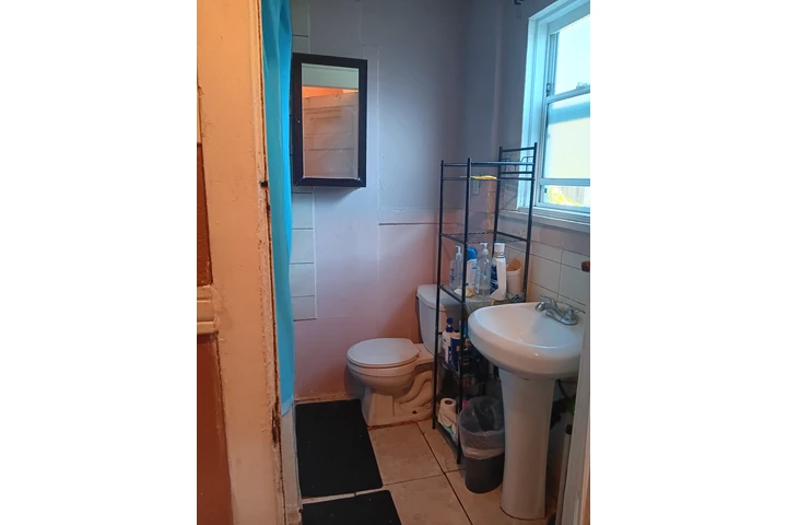 $850 : Espacio Sala image 7