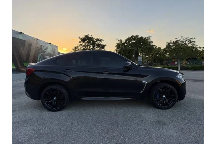$25995 : 2016 BMW X6 M image 6