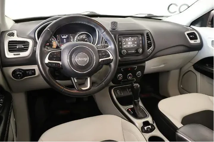 $12781 : Jeep Compass 2018 Latitude 4 image 2