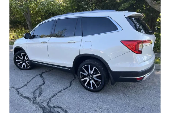$24997 : 2019 Pilot Elite image 5