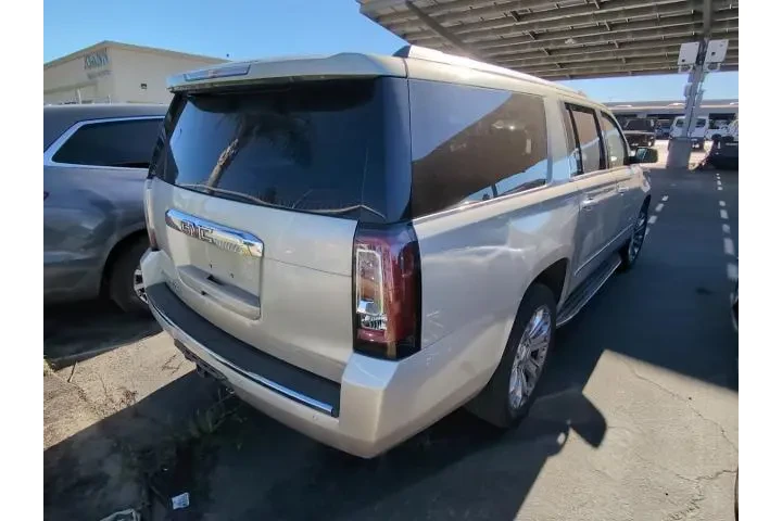 $22995 : GMC Yukon XL 2016 4x4 Denali image 3