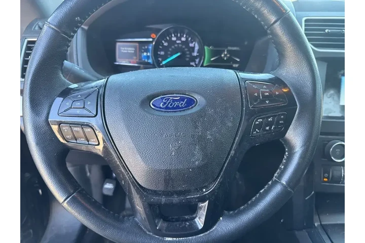 $18900 : Ford Explorer 2018 AWD XLT 4 image 9