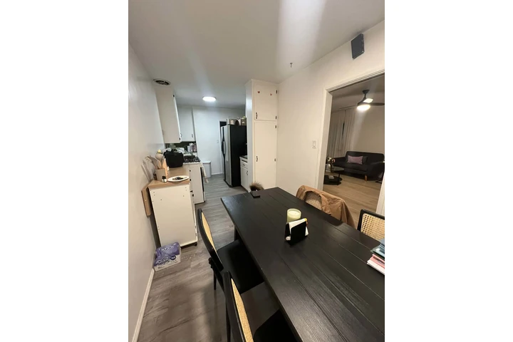 $2150 : Un Departamento en Fourplex image 8