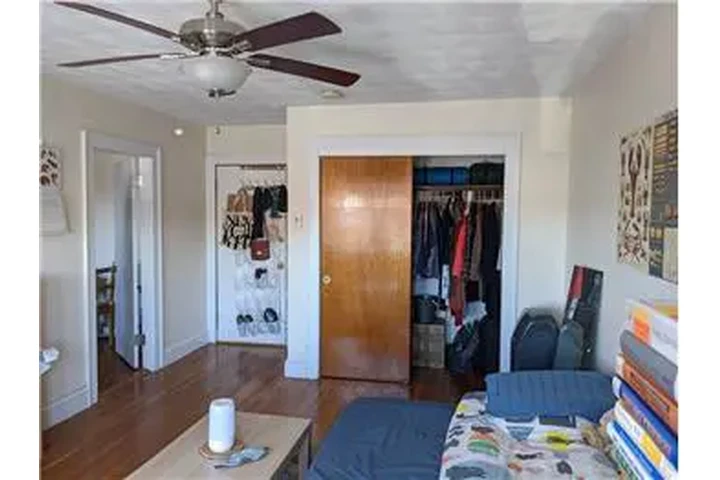 $2700 : Rental property with 0 bedro image 1