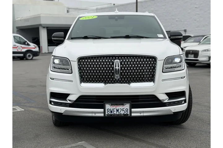 $36495 : Lincoln Navigator 2021 4x2 R image 2