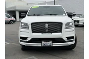 $36495 : Lincoln Navigator 2021 4x2 R thumbnail