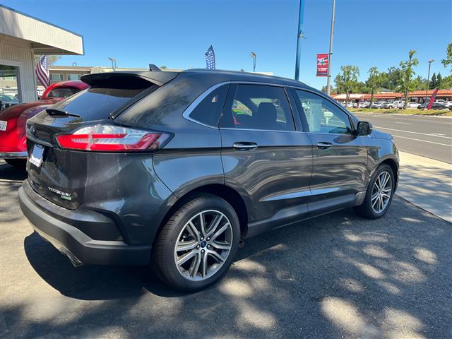 $27995 : 2020 Edge Titanium FWD image 5