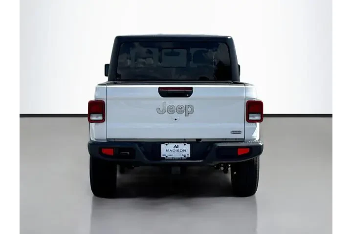 $31988 : Jeep Gladiator 2021 4x4 Over image 6