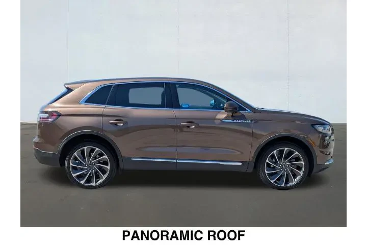 $36575 : Lincoln Nautilus 2022 AWD Re image 6