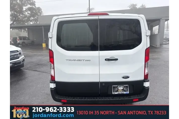 $32874 : Ford Transit 2024 250 3dr SW image 5