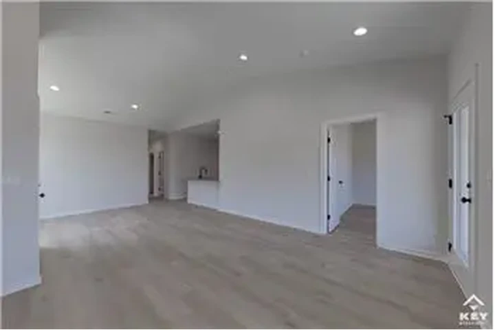 $1600 : Rental property with 4 bedro image 8