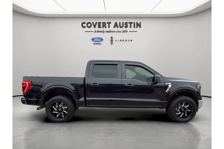 $35881 : Ford F-150 2023 4x2 XLT 4dr image 1