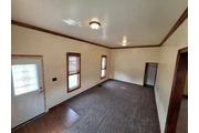 $700 : 1 beds and 1 baths available thumbnail