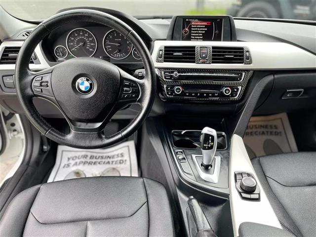 $16900 : 2017 BMW 3 SERIES2017 BMW 3 S image 9